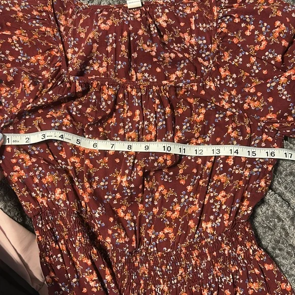 Old Navy Medium Smocked Peasant Dress Mini - Picture 10 of 11